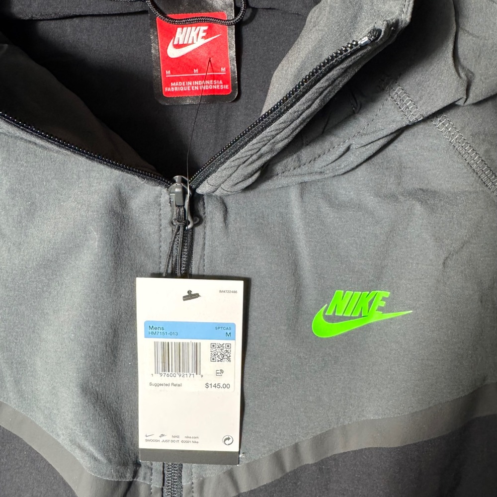 Nike Sportswear Windrunner Hooded Windbreaker Jacket Grey HM7151-013 Mens Medium - Picture 5 of 8